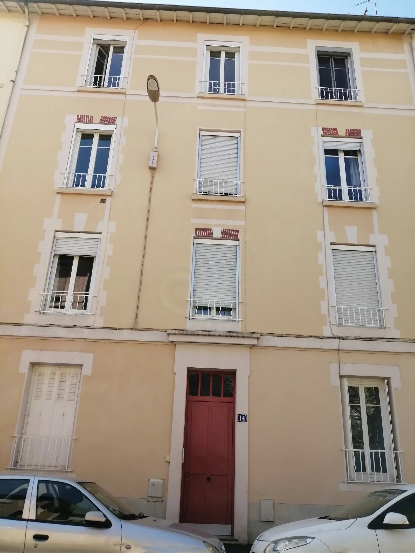 Chambre Route de Genas à Lyon