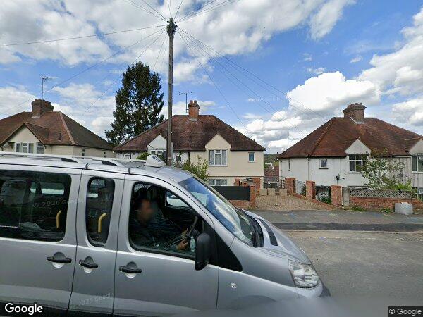 Room Suffield Road in High Wycombe
