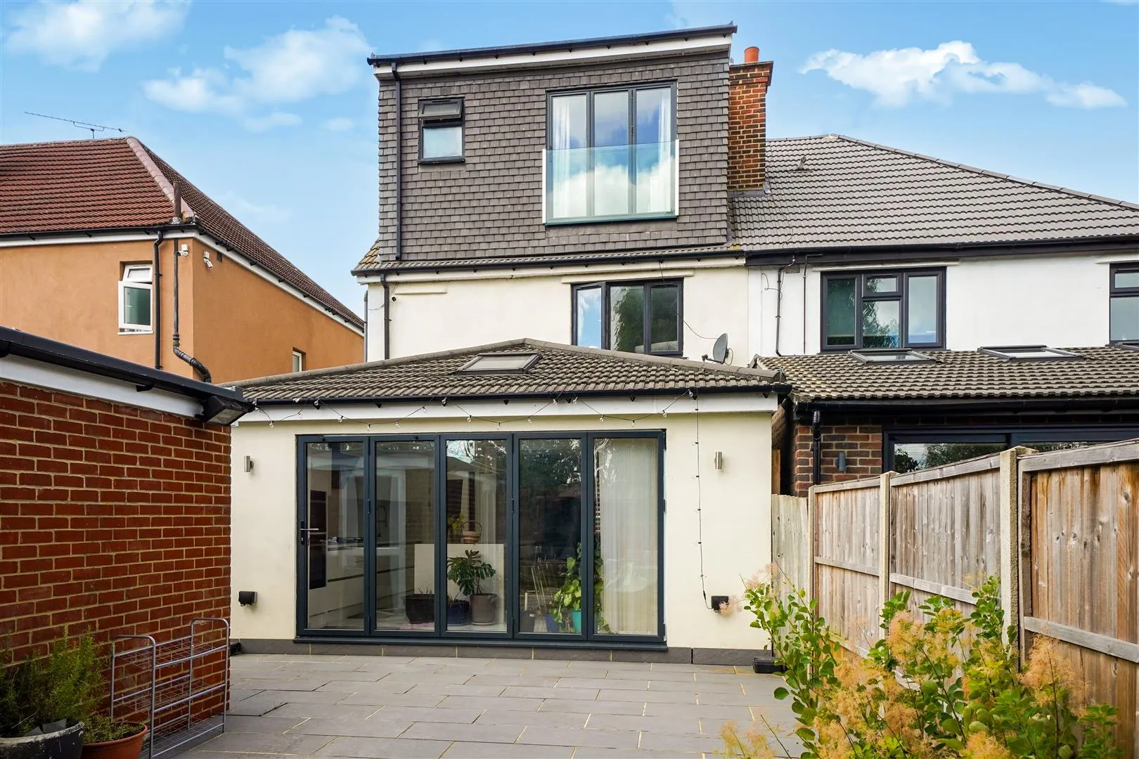House Nathans Road in Greater London