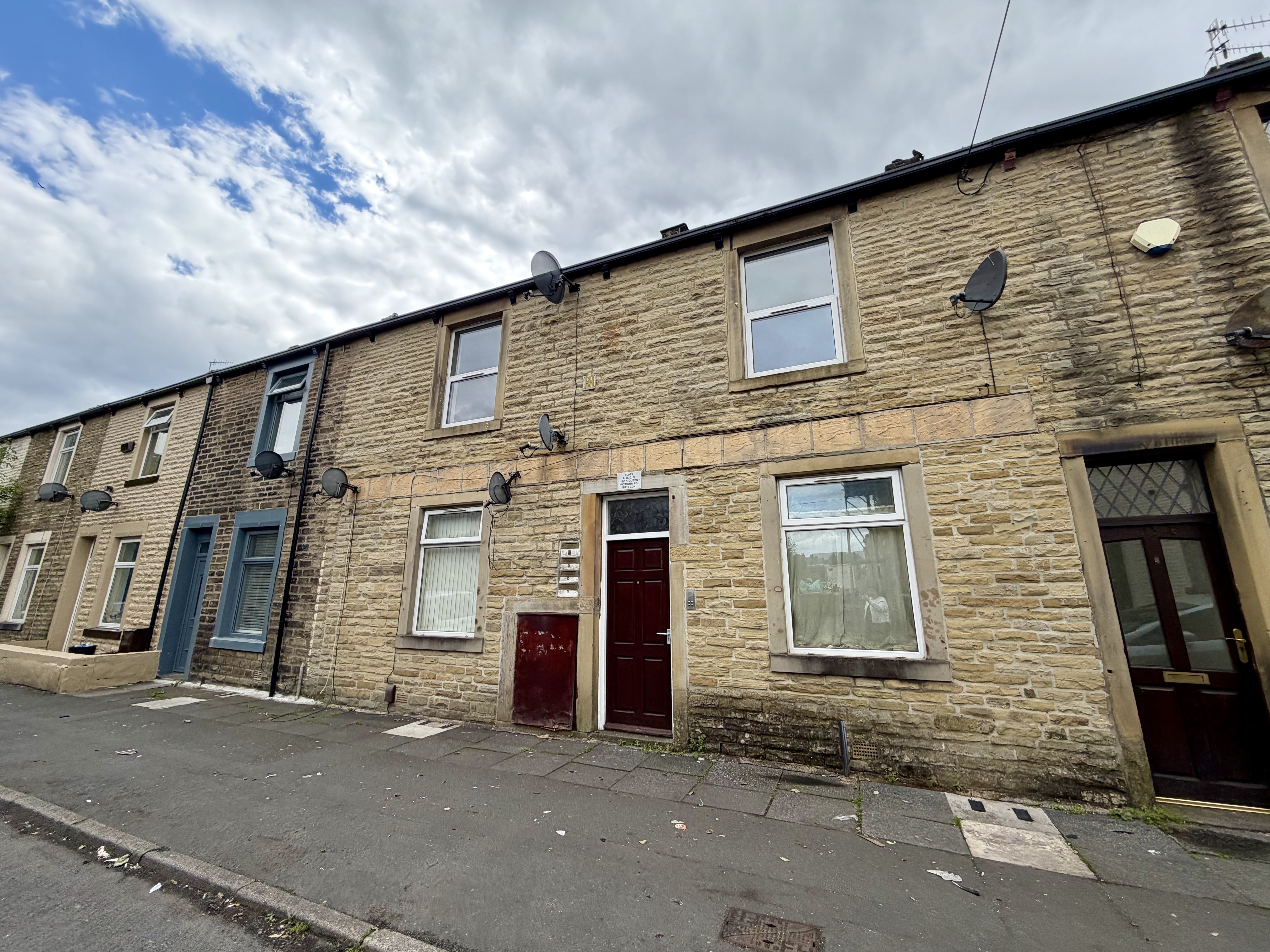 Flat Queen Victoria Road in Burnley