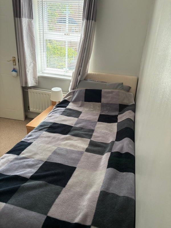 Room Chartwell Drive in Maidstone