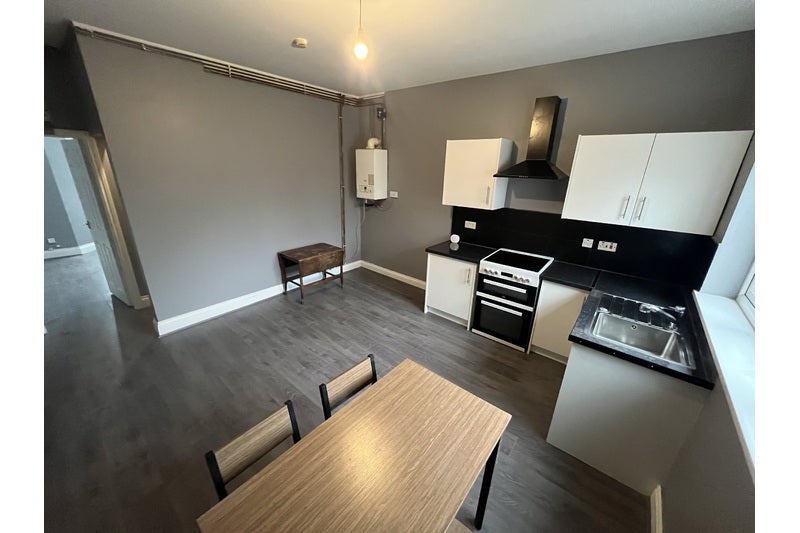 Flat Ashfield Gardens in Birmingham
