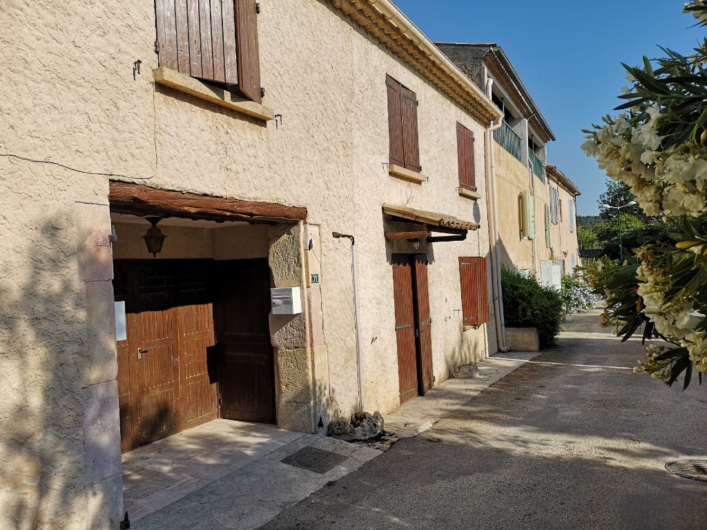 Maison Rue de la Pomme de Pin à La Fare-les-Oliviers