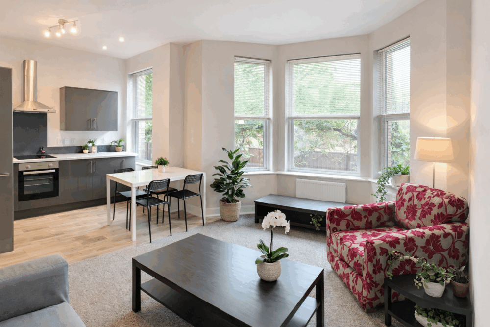 Flat Llanbleddian Gardens in Cardiff