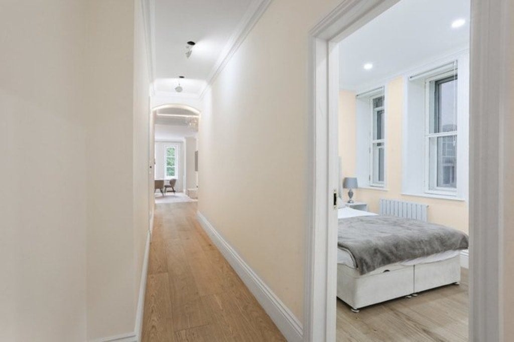 Flat Kensington Gore in City of Westminster