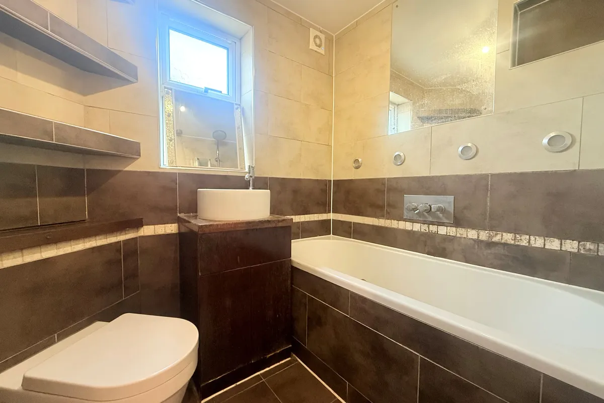 Flat Biopark Drive in Welwyn Hatfield