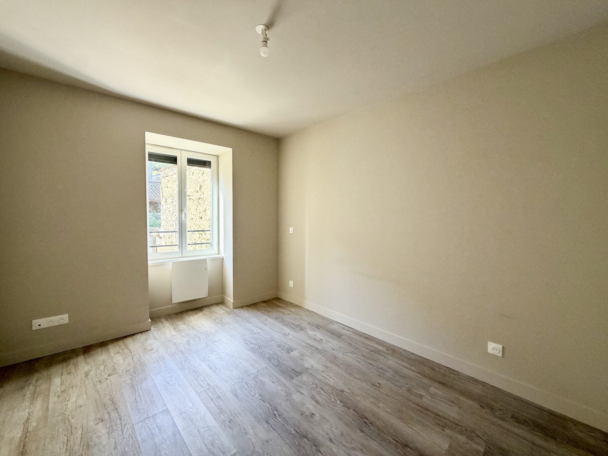 Flat Impasse Montgolfier in Beaujeu