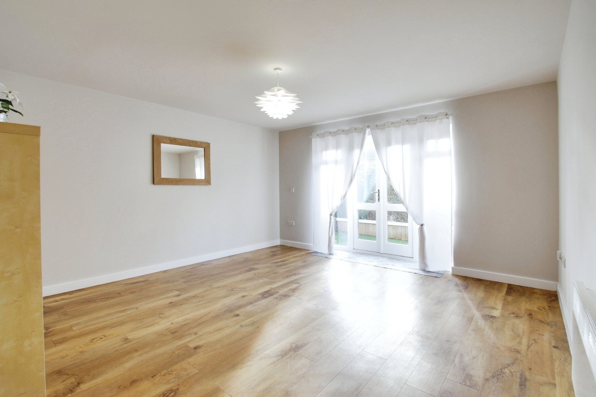 Flat Park Lodge Avenue in Greater London