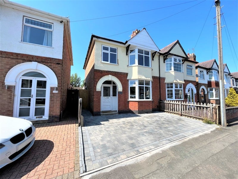 House Priesthills Road in Hinckley and Bosworth
