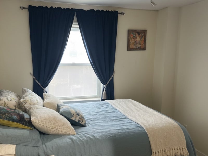 Room Marloes Road in Greater London