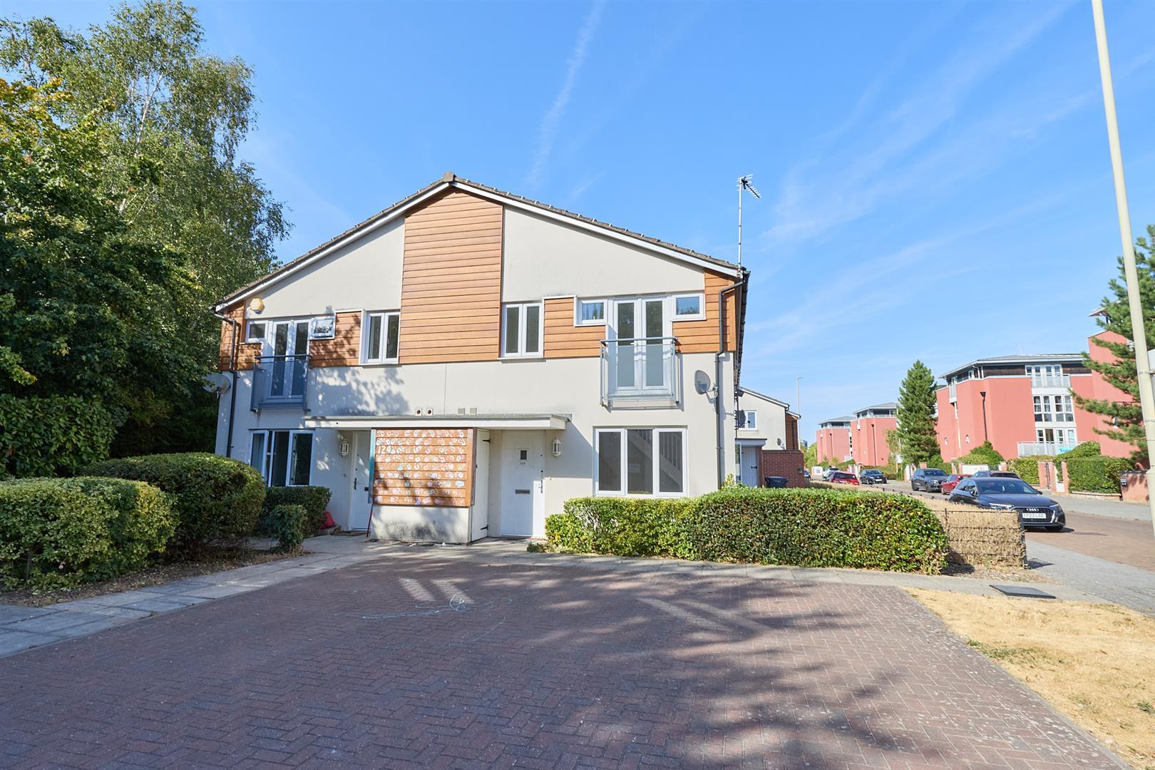 Flat Watkin Road in Leicester