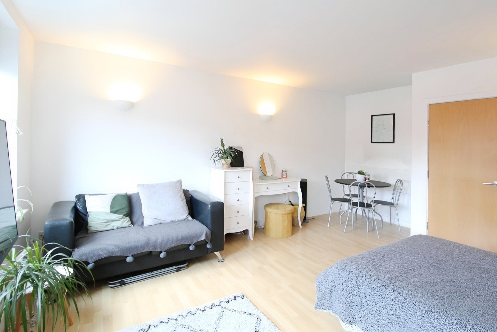 Flat York Place in Leeds