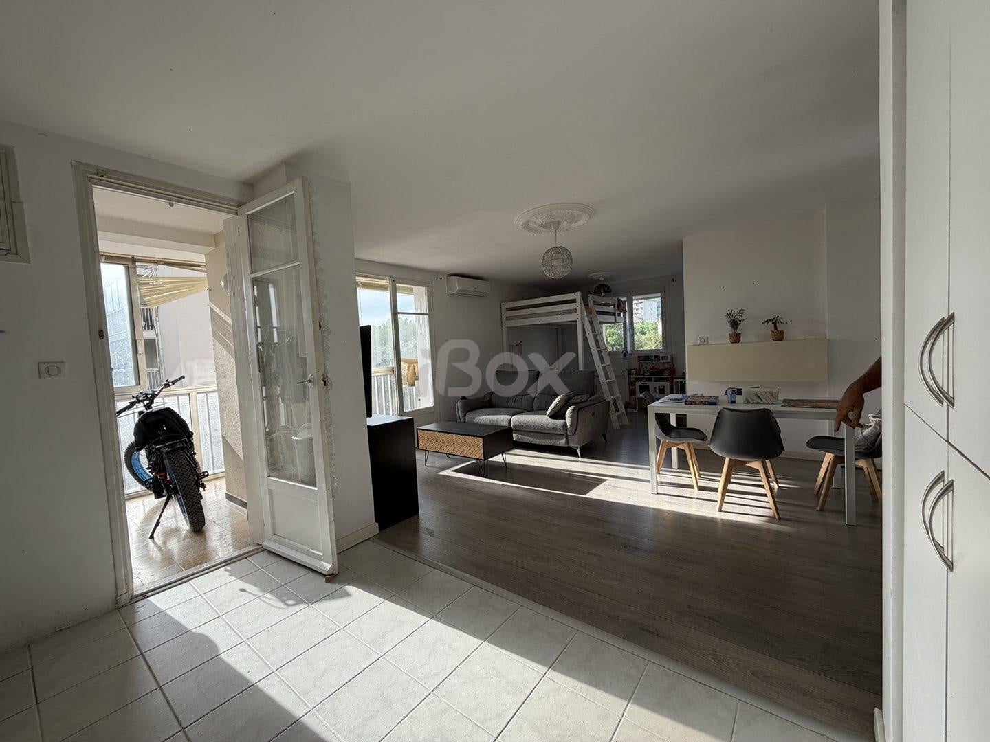 Flat Rue des Genevriers in Toulon