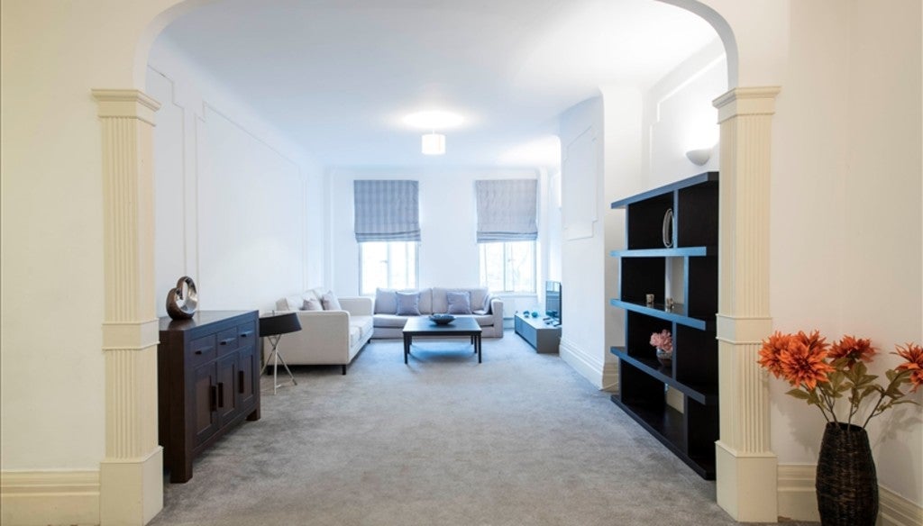 Flat Lodge Road in City of Westminster