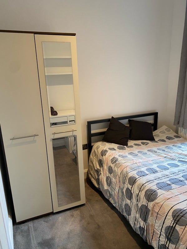 Room Belmont Park Road in Greater London