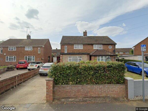 Room Eastcott Close in Luton