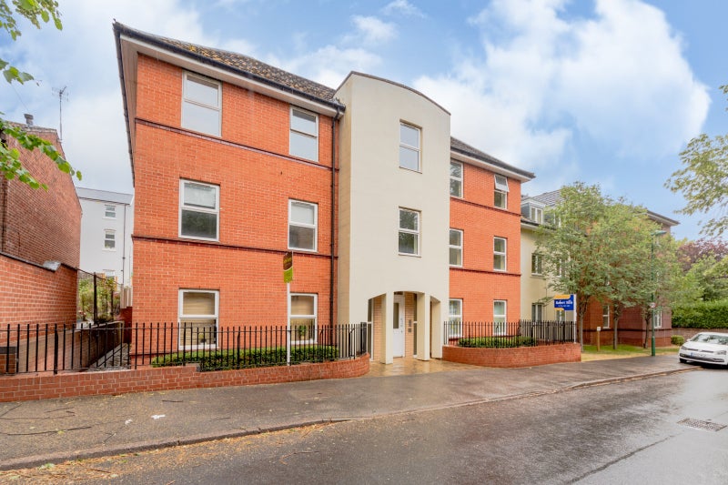 Flat Hamilton Road in Nottingham