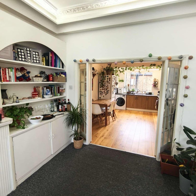 Room Putney Bridge Road in Greater London