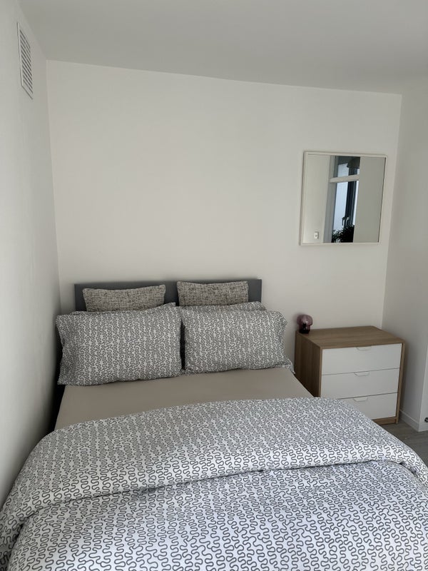 Flat Warwick Grove in Greater London