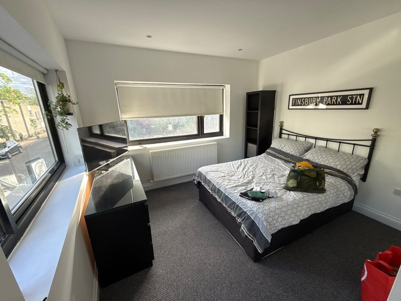 Room Playford Road in Greater London