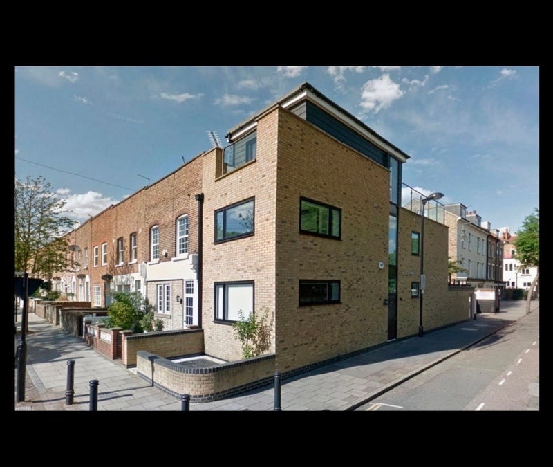 Room Playford Road in Greater London