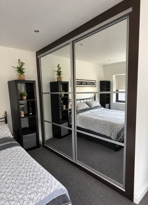 Room Playford Road in Greater London