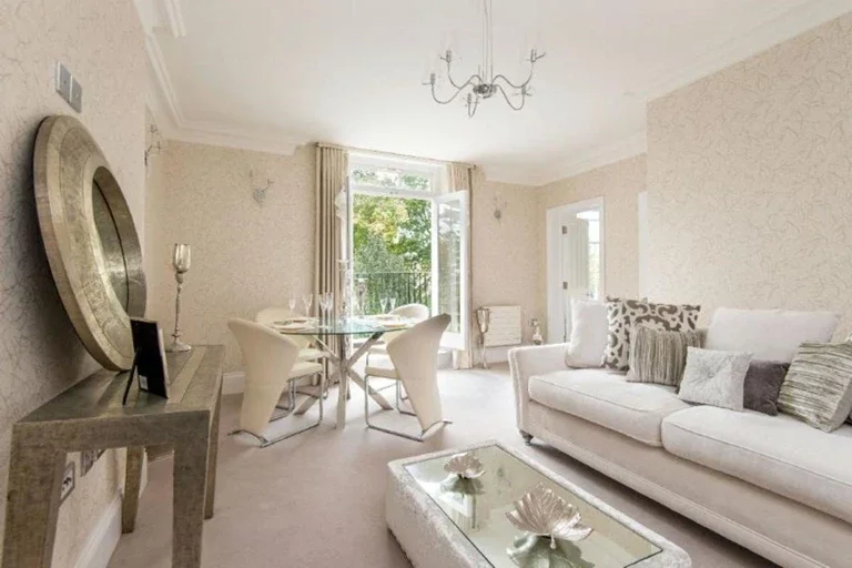 Flat Portsdown Mews in Greater London