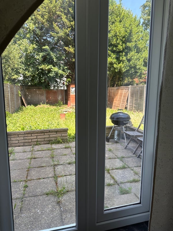 Flat King Edward's Gardens in Greater London