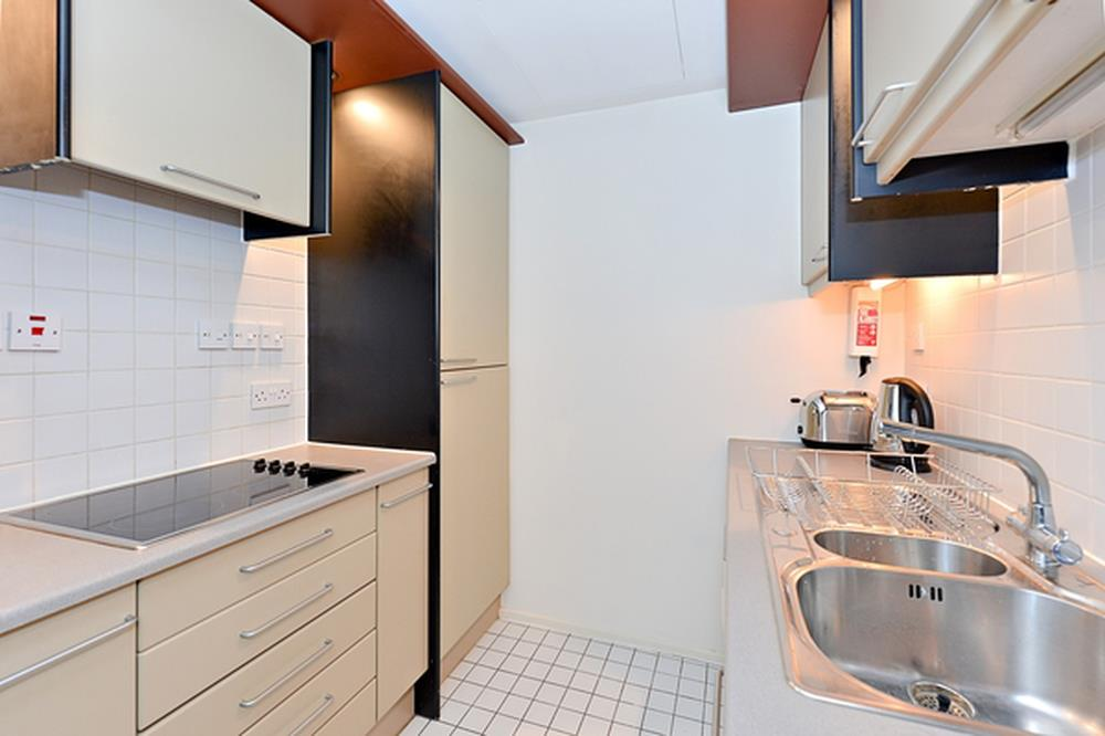 Flat Point W Access Road in Greater London