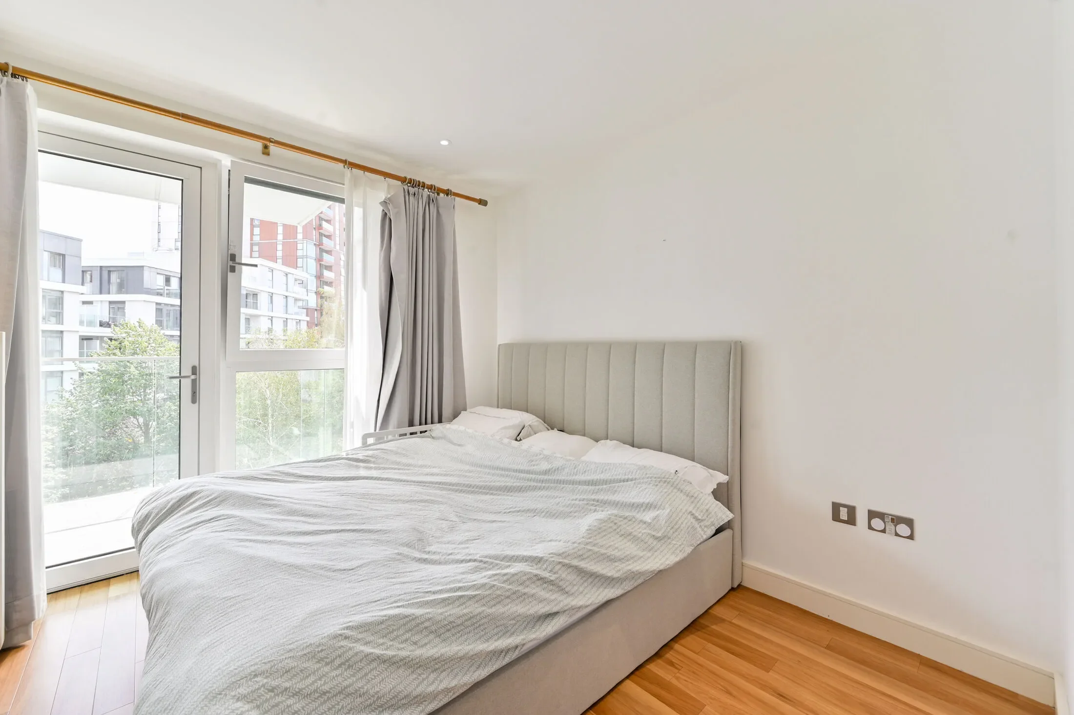 Flat Wandsworth Road in Greater London