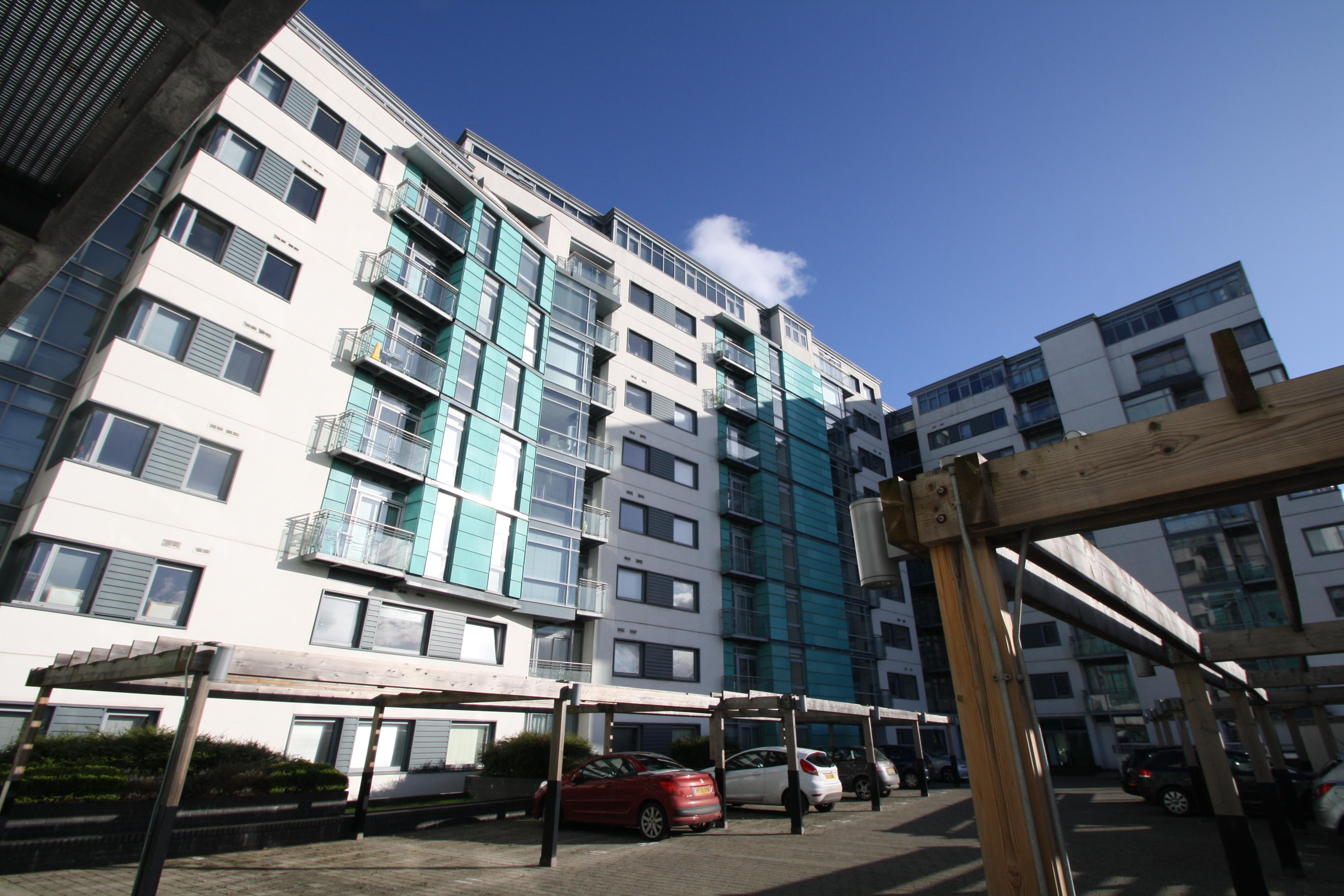 Flat Ingram Street in Leeds