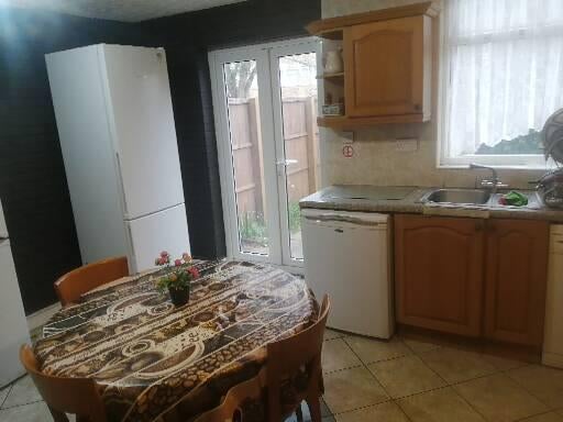 Room Gloucester Way in Breckland District