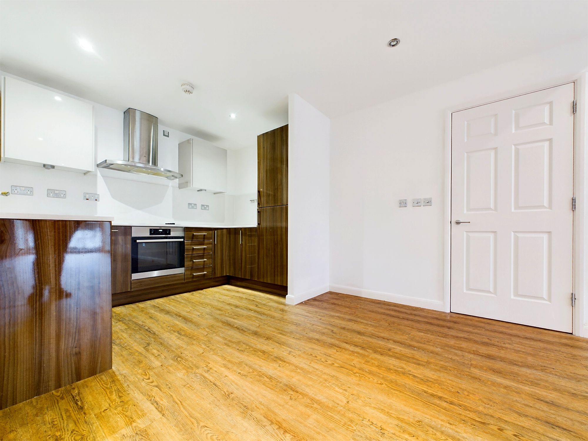 Flat Mereways in Metropolitan Borough of Solihull