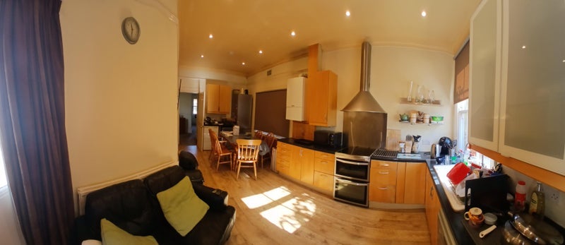Room Lassa Road in Greater London