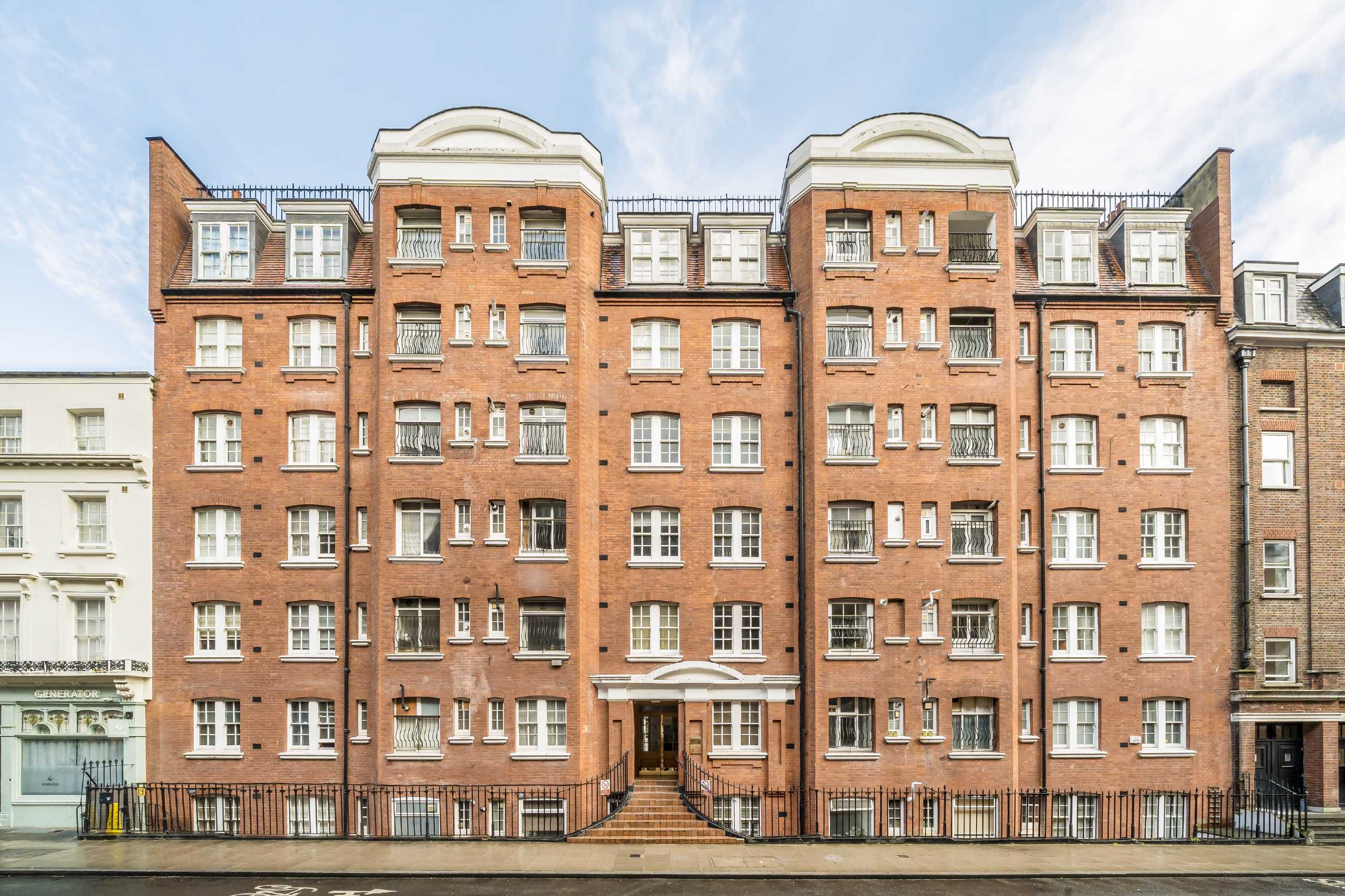 Flat Tavistock Place in Greater London