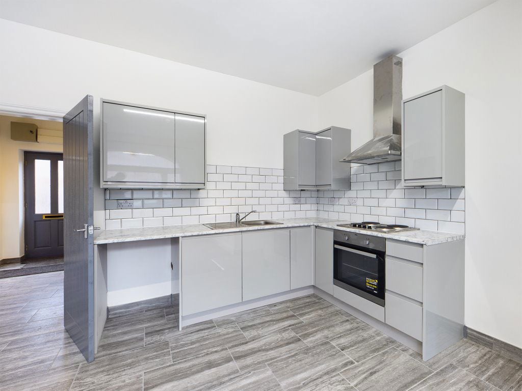 Flat Tattershall Road in Boston