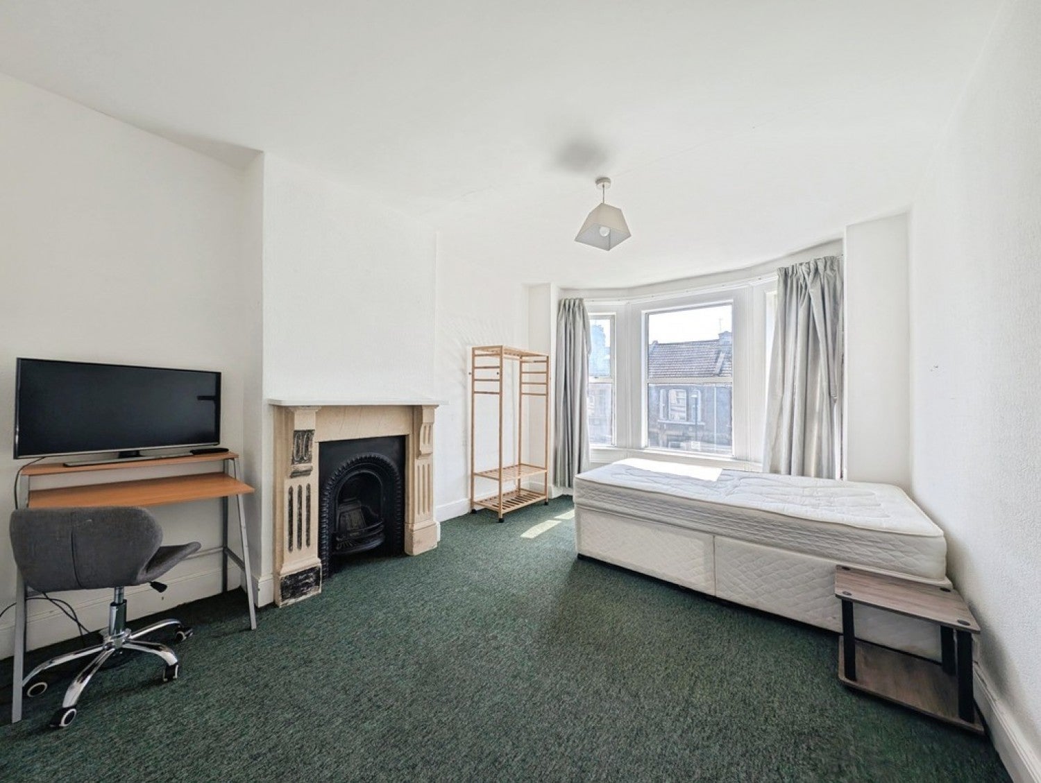 Room Shaftesbury Road in Bath