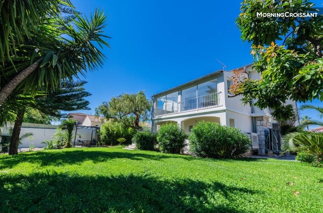 House Avenue du Loup in Villeneuve-Loubet