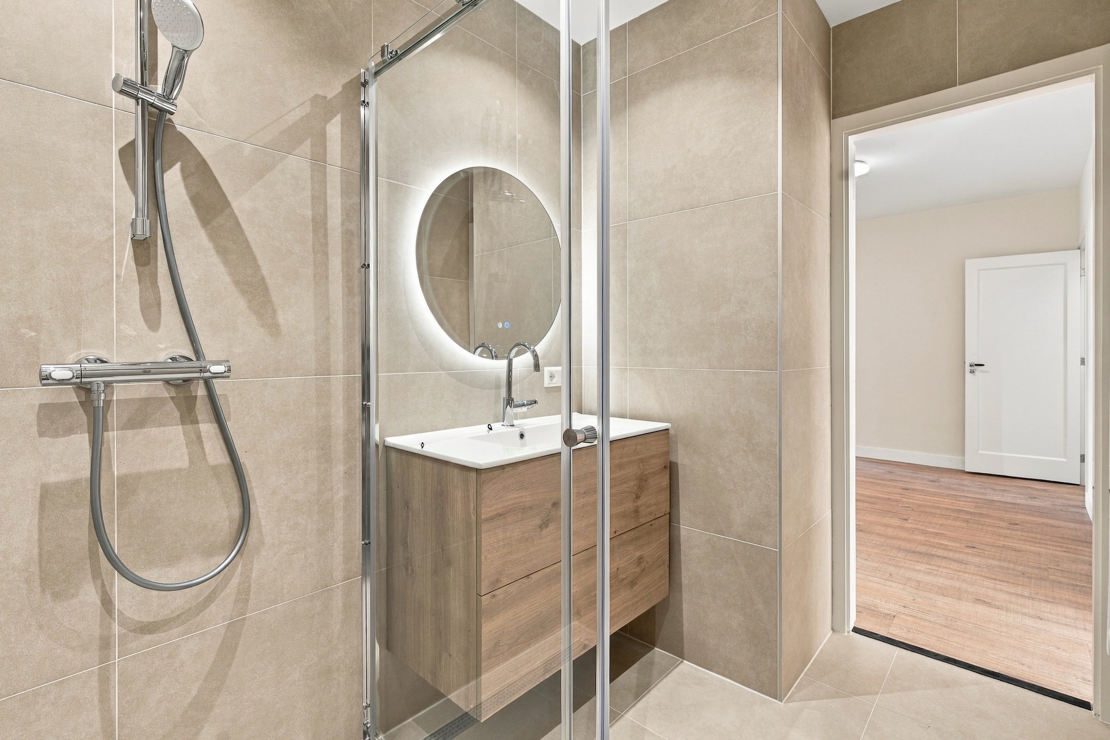 Appartement te huur: Laan van Nieuw Oosteinde, Voorburg