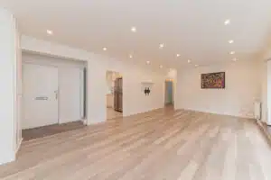 Flat Foreland Court in Greater London
