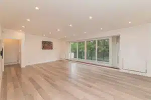 Flat Foreland Court in Greater London