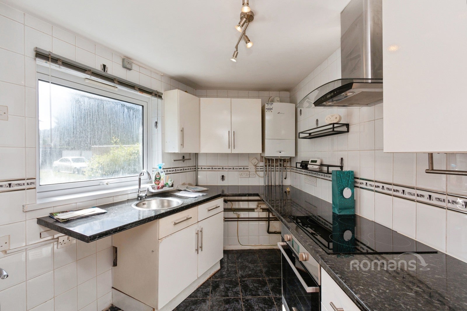 Flat Cambridge Road West in Rushmoor