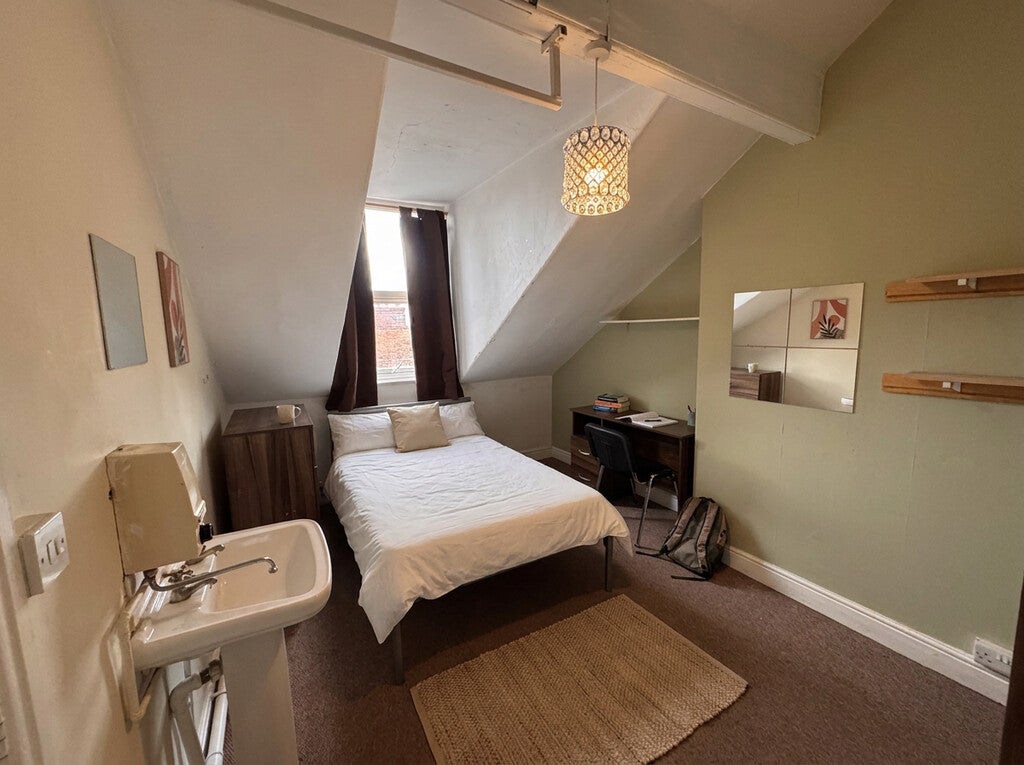 Room East Parade in York