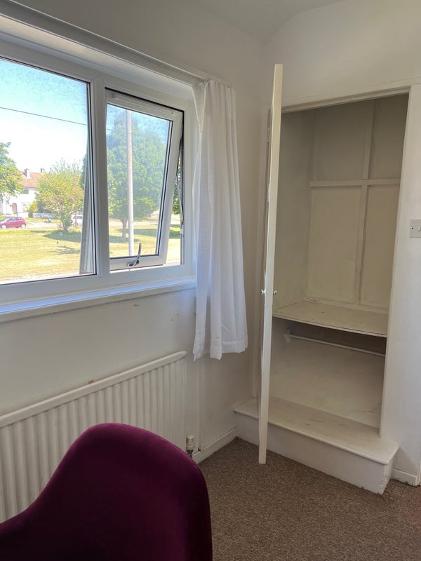 Room Greystoke Avenue in Bristol