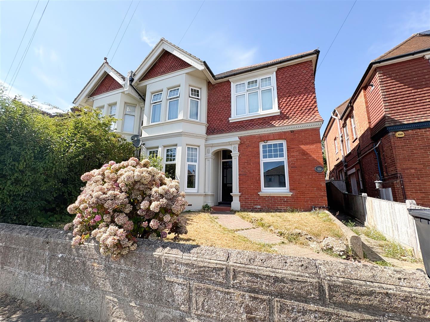 Flat Dorset Road in Rother