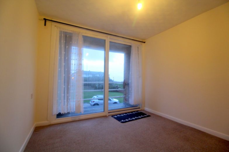 Flat South Coast Road in Peacehaven
