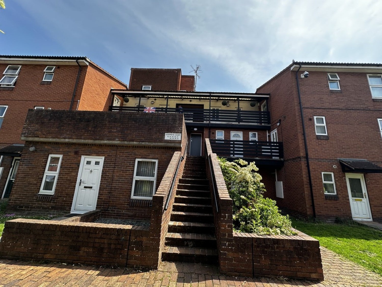 Flat Priory Shopping Centre in Bassetlaw