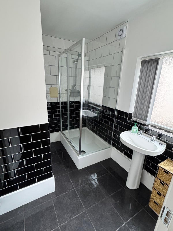Room Newcastle Street in Newcastle-under-Lyme