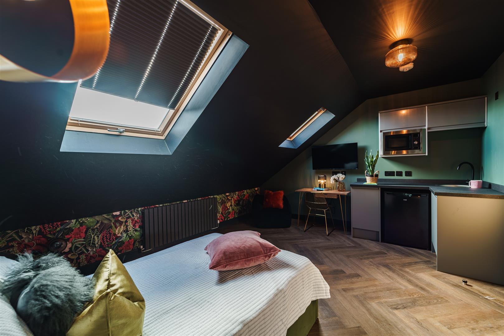 Room Albany Road in Coventry