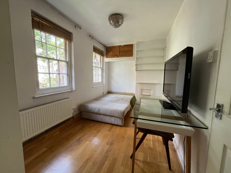 Room St Mark's Road in Greater London